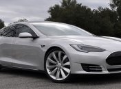 Автомобиль Тesla побил скоростной рекорд