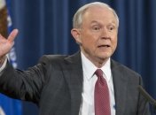 Генпрокурор США даст письменные объяснения о связях с Россией