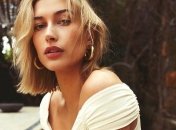 Хейли Болдуин рассказала о своем свадебном платье (Видео)