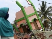 В Индонезии произошло новое мощное землетрясение, есть погибшие и раненые