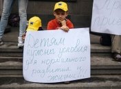 ООН: В боевых действиях на востоке Украины погибли 2 593 человека