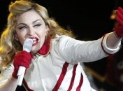 Мадонна выходит замуж за молодого любовника 