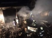 Рятувальники розбирають завали