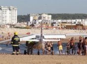 Самолет приземлился на пляж в Португалии, есть погибшие
