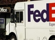 Квартальная прибыль FedEx упала из-за "Сэнди"