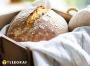 Хліб може швидко черствіти, якщо зберігати його неправильно (зображення створено за допомогою ШІ)