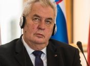 Президент Чехии может поехать в Россию на 9 мая за свой счет