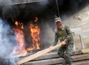 В Гондурасе протестующие подожгли посольство США