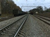  На Харьковщине под колесами поездов погибли два человека
