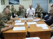 Командующий ООС обсудил ситуацию на Донбассе с председателем СММ ОБСЕ в Украине