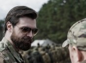 Ілля Самойленко став потужним голосом "Азову" на міжнародній арені, але військкомат продовжує тероризувати його родину. Фото зі сторінки Іллі Самойленка