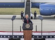 Трамп назвал Байдена "марионеткой левых экстремистов" и допустил превращение США в "очень скучную социалистическую страну"