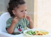 5 способів привчити дитину їсти здорову їжу