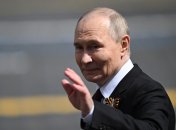 Все равно "русские". Путин в речи на параде отметился очередным абсурдом (видео)