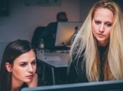 Женщинам вредно помногу работать: причина