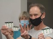 Министр здравоохранения Австралии загремел в больницу после вакцинации от COVID-19