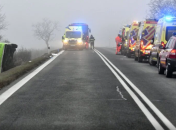 На месте аварии работают спасатели и полиция