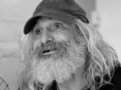 Потрясающее перевоплощение: волонтеры сделали из бездомного сногсшибательную голливудскую звезду (Фото)