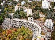 Монолитный каркас постройки впечатляет