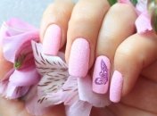 Маникюр 2020: стильный нейл-арт в нежном розовом исполнении (Фото)