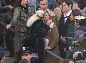 Леді Гага цілується з жінкою