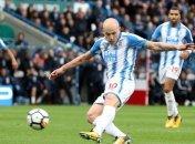 Игрок "Хаддерсфилда" встретился с юным фанатом, отправившим ему 5 фунтов