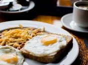 Диетологи объяснили, почему завтракать нужно в определенное время