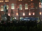 Протестанты собираются ночевать на Манежной площади