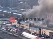 В столице вспыхнули склады