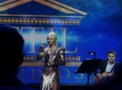 Камалия показала своих детей под елкой