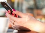 Вчені розповіли, чому небезпечно "залипати" в телефон