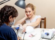 Вирушайте до майстра манікюру із цими незвичайними ідеями