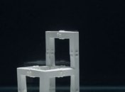 Специалисты показали уникальное изобретение - самособирающийся стул