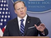 Спайсер: Россия встала в один ряд с Сирией, Ираном и КНДР