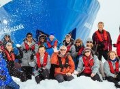 Первые 12 пассажиров "Академика Шокальского" переправлены на ледокол