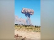 На юге Казахстана горит военный арсенал, жителей эвакуируют (Видео)