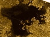 Кассини занят изучением пятен, обнаруженных в море Титана