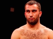 Гассиев снова перенес свой дебют в супертяжах