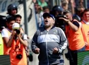 Марадона с поражения дебютировал во главе Химнасии