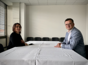 Анналена Бербок и Дмитрий Кулеба не придали значения состоянию скатерти