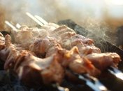 Шашлики без наслідків: поради дієтолога, що стануть у нагоді кожному перед травневими святами