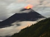 В Эквадоре просыпается вулкан Тунгурауа 