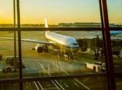 Работа аэропорта в Днепре приостановлена из-за найденных боеприпасов