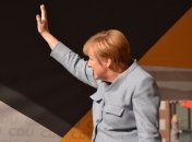 Меркель заявила, що йде на карантин