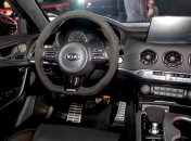 В Сети появились первые изображения нового Kia Stinger