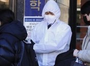 Эпидемия коронавируса в Китае: Количество жертв превысило 2400 человек 