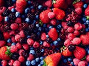 Целый ряд ягод для компотов и варенья в этом году стоят существенно дороже