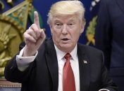 Стало известно, с кем сегодня переговорит Трамп