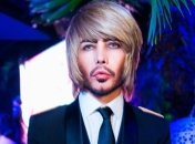 Сергей Зверев продемонстрировал тощие ноги (Видео)