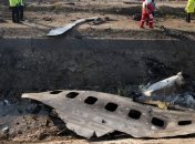 Канада вимагає від Ірану якомога швидше розшифрувати “чорні скриньки” літака МАУ